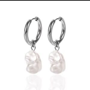 New ZARA Silver Huggie Hoop Earrings with Pearl Drops